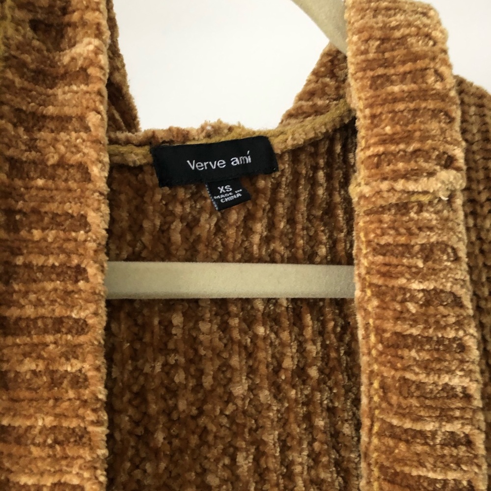 Cardigan - Picture 2 of 3